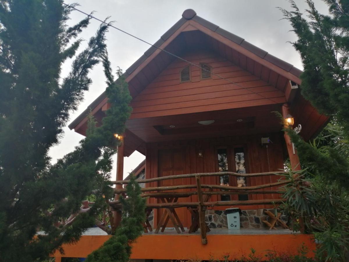 פטצ'אבון Indah Garden Hill Resort מראה חיצוני תמונה